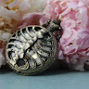 Meet your Posher, Leta